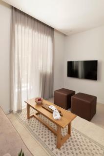 The J Luxury Apartments Near Mahane Yehuda - Perfect for Shabbat Stays - 3