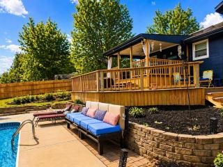 World Cup Retreat | Pool • Sleeps 8 • KC - 0