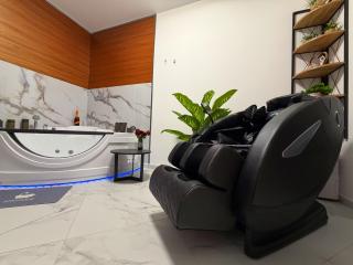 Predsjednički apartman, Djakuzi&Lebdeći krevet, Apollo 11 - 1