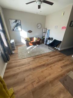 Home stay in Newark - 1