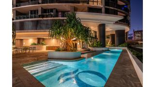 Sky High Luxury 2 Bedroom CBD Apartment with Pool Gym and River Views - 7
