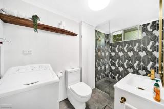 Lux in the City 1 Bedroom Apt with Pool Sleeps 3 - 5