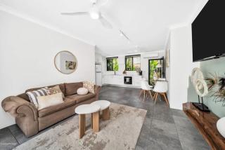 Lux in the City 1 Bedroom Apt with Pool Sleeps 3 - 2
