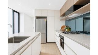 Sky High Luxury 2 Bedroom CBD Apartment with Pool Gym and River Views - 6