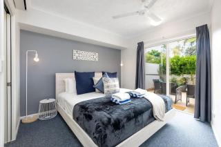 Cairns Esplanade 2BR Waterfront Apartment Sleeps 6 - 7