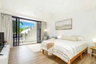 Stylish Cairns Studio Apartment Esplanade/Hospital - Cairns North - 0