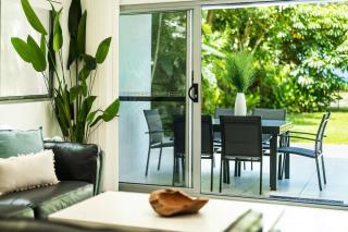 Sea Heaven - Beachfront Getaway on the Esplanade - 1
