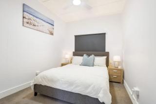 Seaside Serenity Modern Cottage with Spa - 6