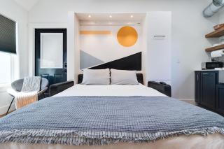 Cozy Modern Studio-Free Parking & Washer Dryer - 7
