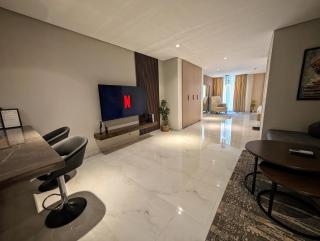 Luxury Apartment in The Avenair Gulberg - MM Alam Road - 2