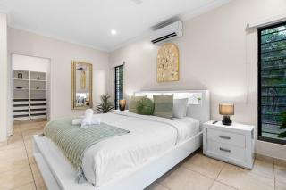 Zen Lotus 4BR with Private Pool - Patio - Garage - Yard - 5