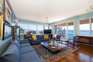 Waterfront Penthouse Apt with a Stunning View - 9