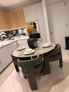 Ellipse Luxury Apartment Waterfall - 7