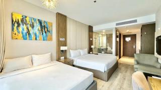 Le Palms Hotel Bay - 2