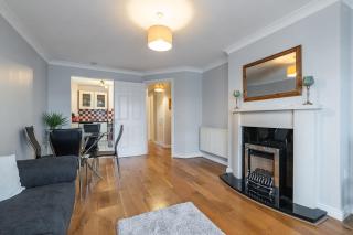 Holywell Rise Swords - 5
