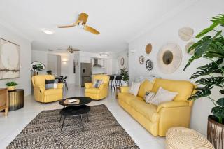 Whispering Palms - Poolside Escape on the Esplanade - 9