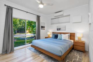 Trinity Beach Family Getaway 4BR, Sleeps 10 - Pool - 3