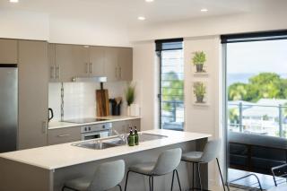 Panoramic views 3BR Cairns City Apartment - 5