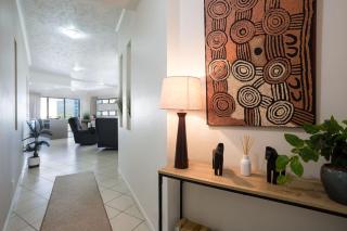 Panorama Cairns - City & Coastal Views with Pool - 5