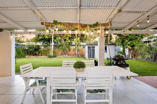 City Haven A Slice of Paradise 4BR Pool and Dog Friendly - 5