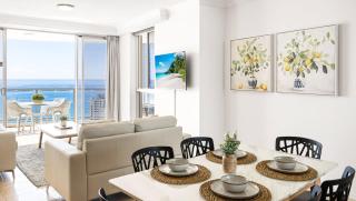 Towers of Chevron - Private Apartments - Hosted by Coastal Letting Co. - 5