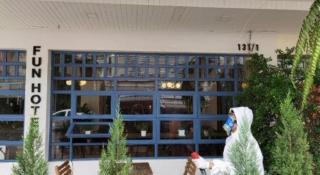 Fun Hotel - 6