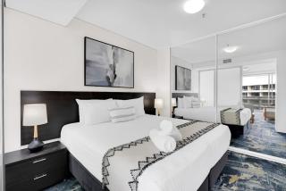 City Living at Harbour Lights on the Waterfront - 7