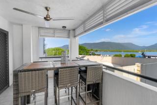 Madison Magic - Waterfront Balcony Haven with Pool - 0