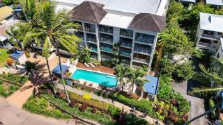 Marron at Island Views—Beachfront Boutique Bliss - 3