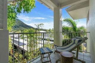 Blanco Beachfront Beauty - Chic Palm Cove Hideaway - 6