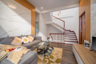 5BR Riverside Villa Private Pool Near MyKhe Beach - 5