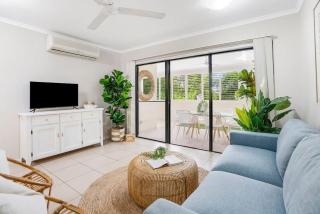 Sunrise Palms - Resort-style Escape by the Esplanade - 3