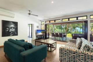 Bramston on the Beach - A Private Poolside Oasis - 9