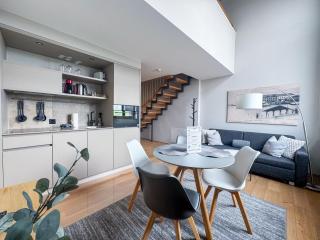 LAKE-APARTMENT's - 4