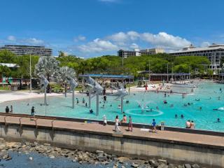 Mountain Air and Modern Flair 'Your Cairns Getaway' - 6