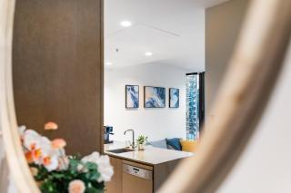 High Life in Southbank 2BR 2BA with Rooftop Spa - 9