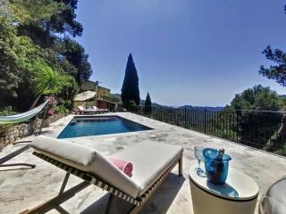 Mediterranean Villa In The Hills Of Nice - 0