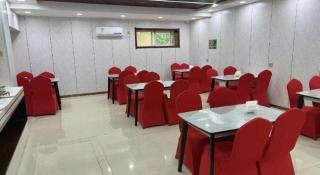 PAI Hotels Shijiazhuang Railway Station West Square - 8