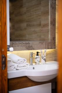 1BR apartment - Panoramic City View - Vake District - Self Check-in - Free WiFi - 1