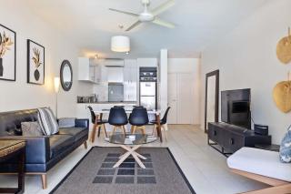 Fig Oasis—Poolside Resort Living at The Beach Club - 9