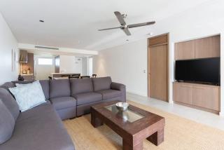 'Zami' Penthouse Resort-style Living at Temple - 5