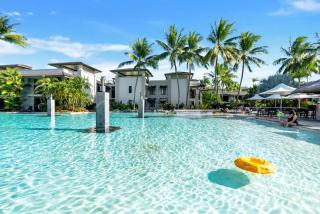 Resort-style Swim Out - A Poolside Oasis - 6
