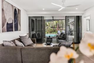 Fresco Tropical: Private Pool Haven by Golf Course - 1