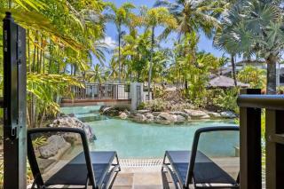 'The Palms' Swim-out Comfort meets Tropical Charm - 1