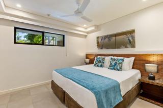 'The Palms' Swim-out Comfort meets Tropical Charm - 7