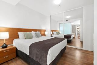 Aqua Vista at Harbour Lights - Waterfront Serenity - 8