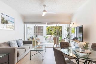 'Swaying Palms and Salt Air' A Dreamy Tropical Haven - 0