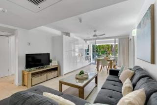 Kai Lani at Drift Resort - Beachfront Stay with Pool - 8