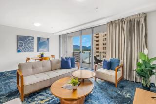 Waterfront at Harbour Light - Generous Space & Views - 6