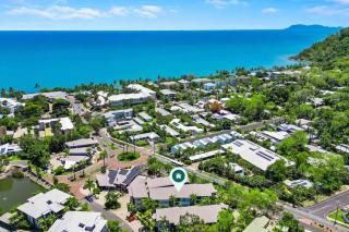 Lagoon Breeze - Beachside Living with Resort Perks - 5